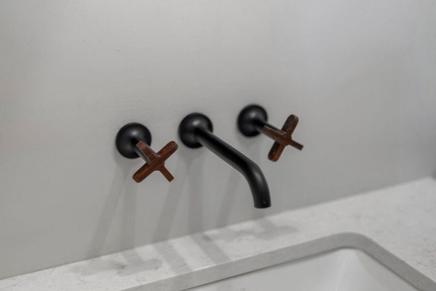 Close-up of interior finishes inside a home in Aster, Roswell (Image 60).