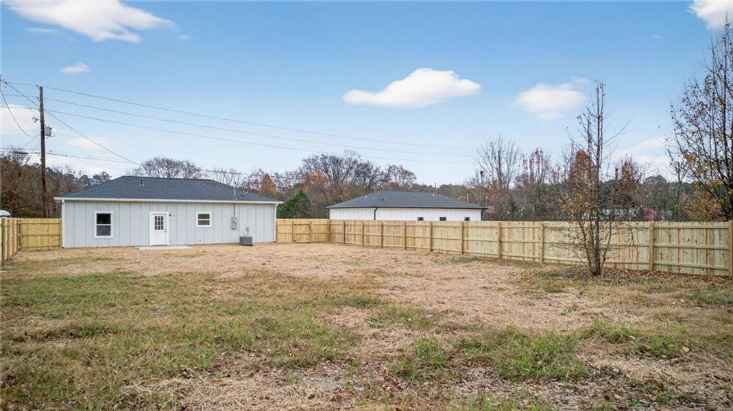 Exterior details and patio area of a home in , Rome (Image 15).