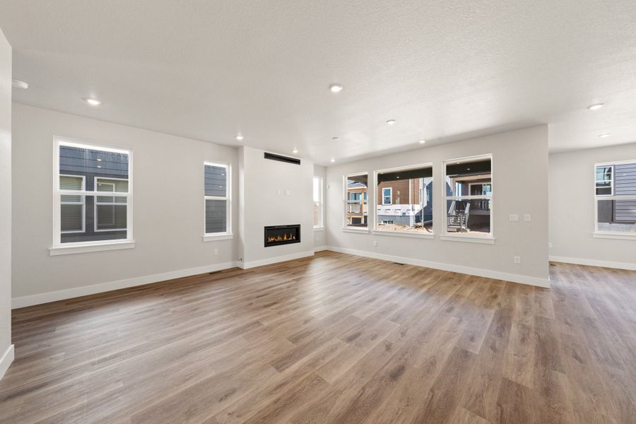 Spacious, unfurnished interior of a new home in Trumark Homes at Sterling Ranch, Littleton (Image 11).