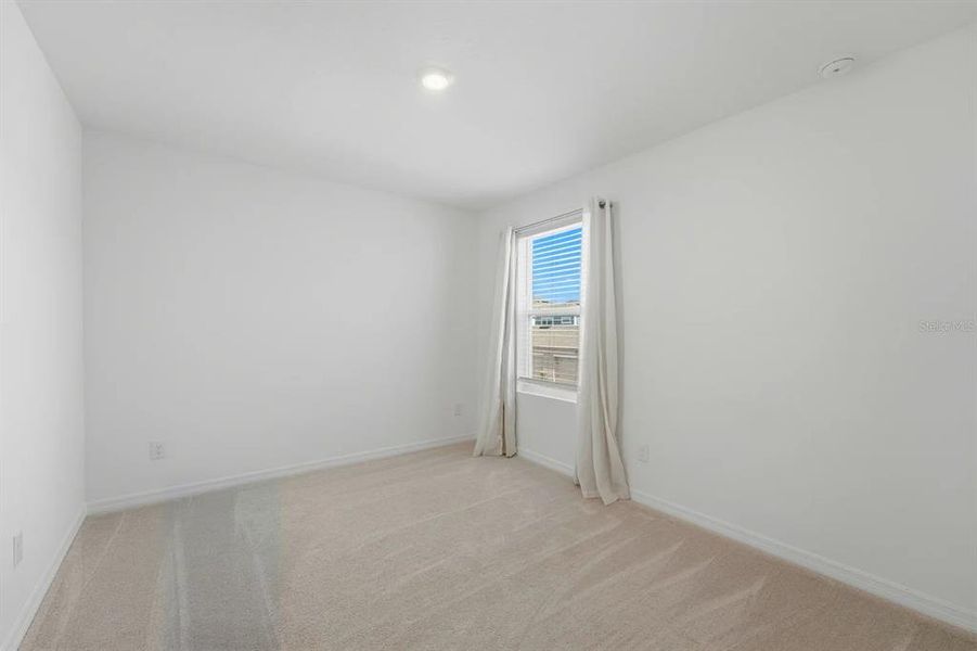 Spacious, unfurnished interior of a new home in , Winter Garden (Image 26). Spacious, unfurnished interior of a new home in , Winter Garden (Image 26).