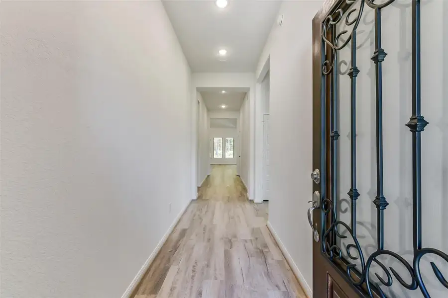 Spacious, unfurnished interior of a new home in Encino Estates, Dayton (Image 34). Spacious, unfurnished interior of a new home in Encino Estates, Dayton (Image 34).