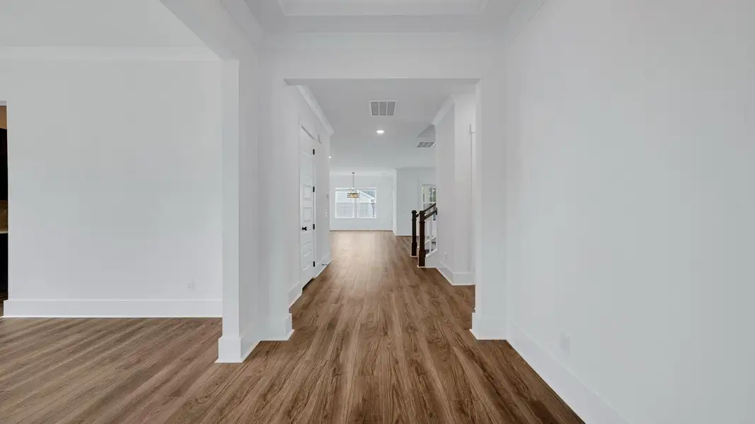 Spacious, unfurnished interior of a new home in Ballam Oaks, Mount Pleasant (Image 19).