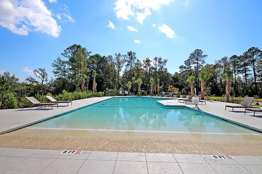 Community amenities in , Ravenel (Image 37).