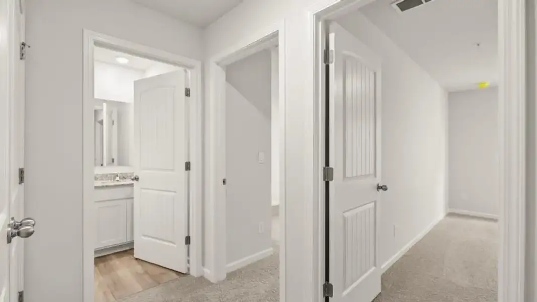 Image 32 of a home in Woodbury Park.