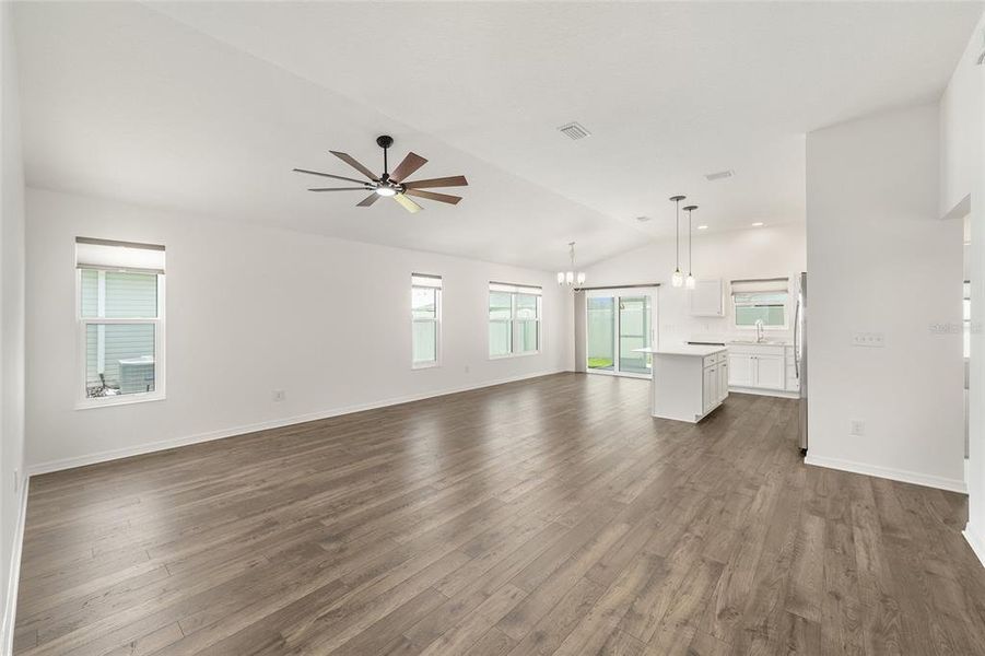 Spacious, unfurnished interior of a new home in , The Villages (Image 13).