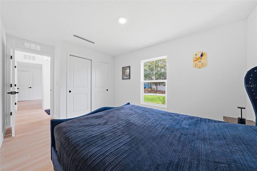 Spacious, unfurnished interior of a new home in , Port Charlotte (Image 23).