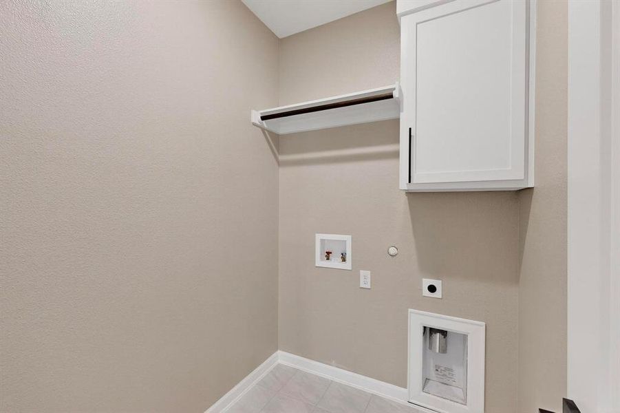 Spacious, unfurnished interior of a new home in , Cooper (Image 20).
