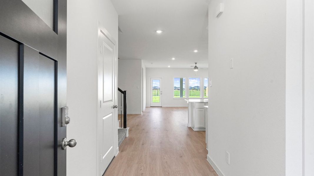 Spacious, unfurnished interior of a new home in Tamarron, Fulshear (Image 22). Spacious, unfurnished interior of a new home in Tamarron, Fulshear (Image 22).