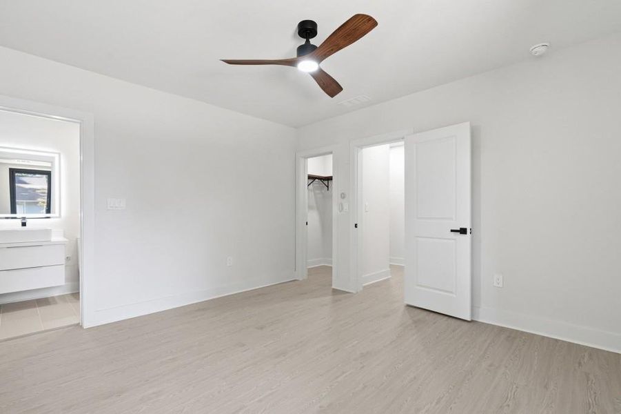 Spacious, unfurnished interior of a new home in , Decatur (Image 43).
