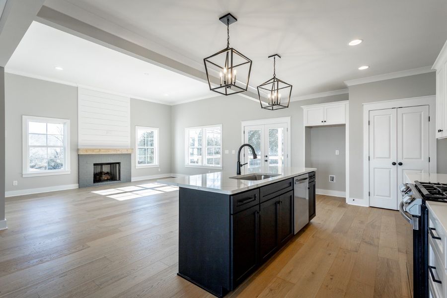 Representative furnished interior of a home built from the Carolina A by Riverstone Construction, LLC in Creekside, Cleveland (Image 10).