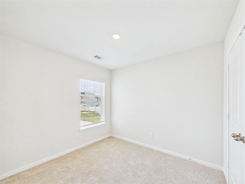 Spacious, unfurnished interior of a new home in Park Vista at El Tesoro, Houston (Image 21).