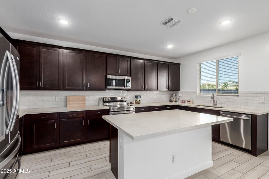 09 - Seldon 09 - Seldon