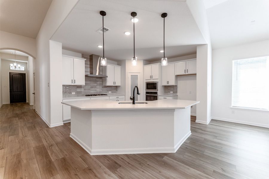 Furnished interior view inside a new home in La Terra, Celina (Image 7).