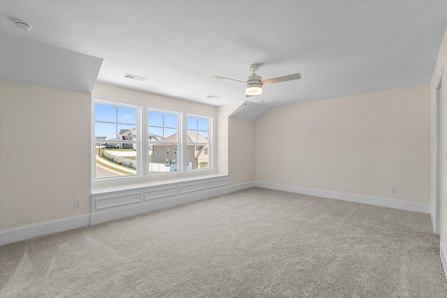 Spacious, unfurnished interior of a new home in Hanes Lake, Winston-Salem (Image 30).