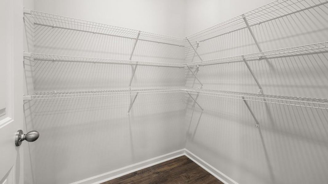 Spacious, unfurnished interior of a new home in Thompson Ridge, Dallas (Image 23). Spacious, unfurnished interior of a new home in Thompson Ridge, Dallas (Image 23).