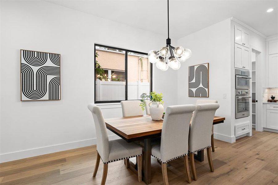 Furnished interior view inside a new home in , Orlando (Image 11).