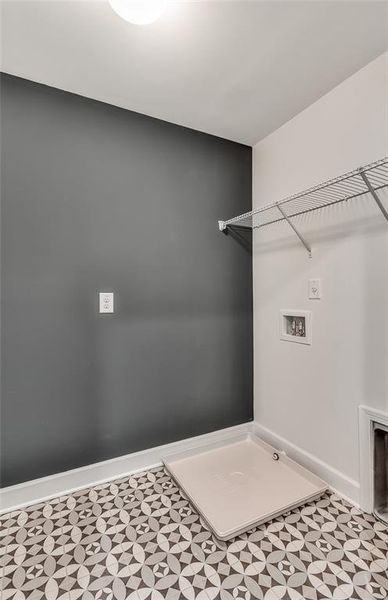 Spacious, unfurnished interior of a new home in Rose Creek, Cumming (Image 23).