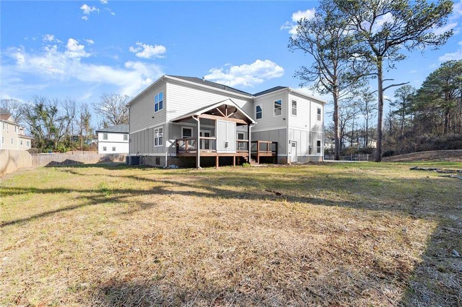 Exterior details and patio area of a home in , Decatur (Image 4).