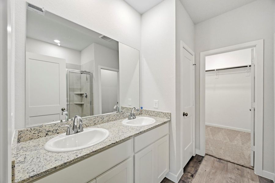 Furnished interior view inside a new home in Crockett Meadows, Conroe (Image 6).
