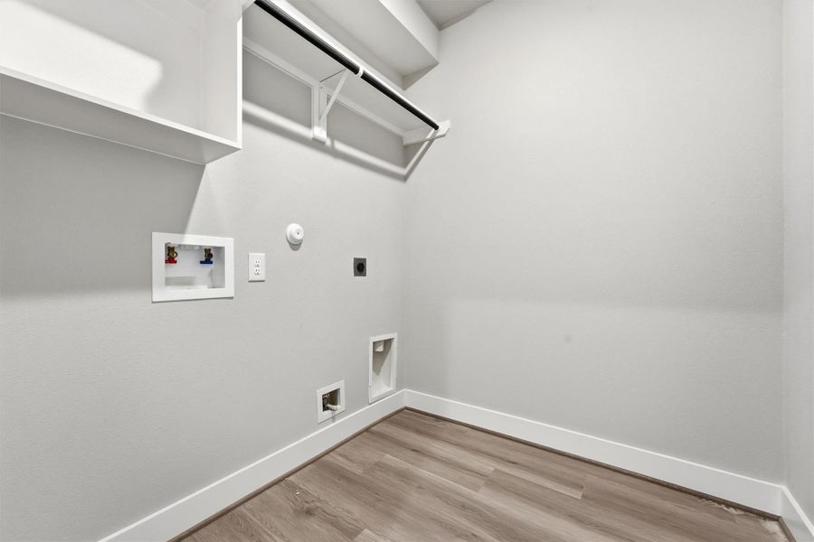 Spacious, unfurnished interior of a new home in , Hempstead (Image 22). Spacious, unfurnished interior of a new home in , Hempstead (Image 22).