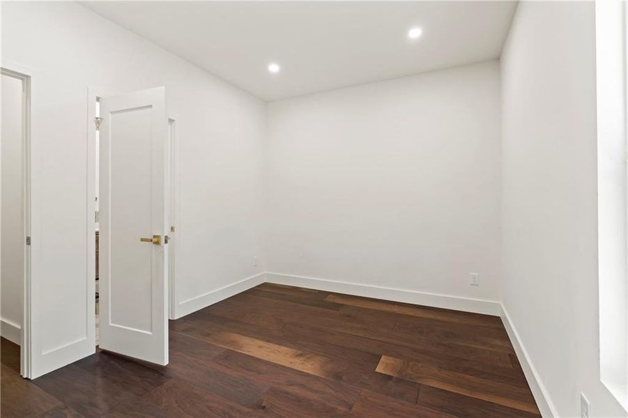 Spacious, unfurnished interior of a new home in , Atlanta (Image 49). Spacious, unfurnished interior of a new home in , Atlanta (Image 49).