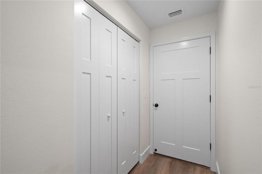 Spacious, unfurnished interior of a new home in , Dunnellon (Image 40).