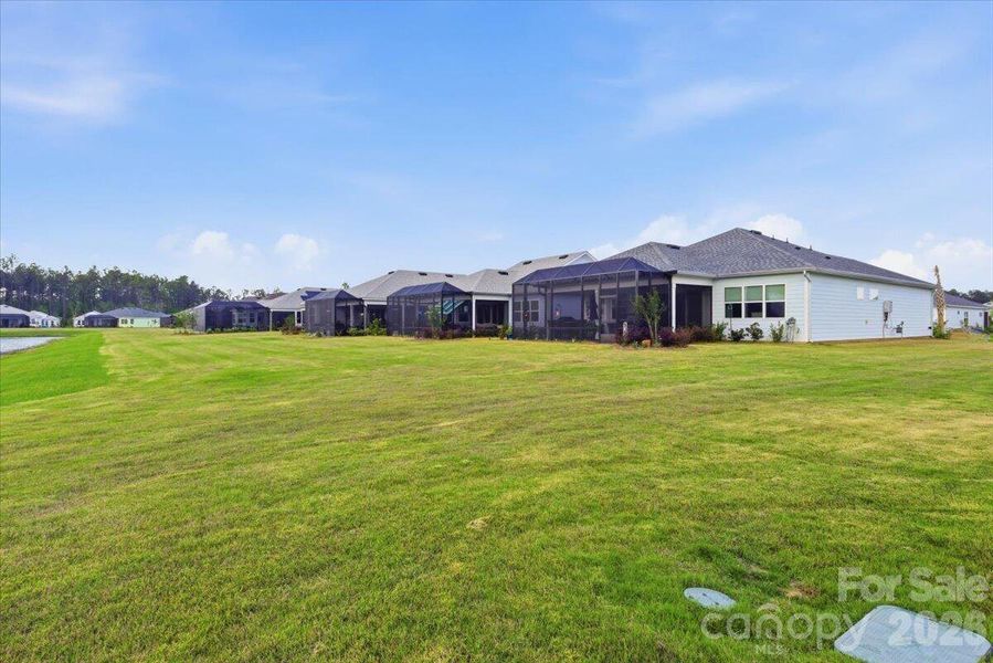 Exterior details and patio area of a home in , Hardeeville (Image 3).