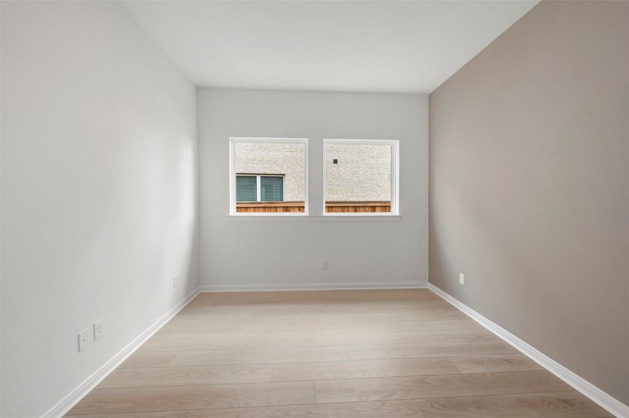 Spacious, unfurnished interior of a new home in The Grand Prairie 50’, Hockley (Image 32).