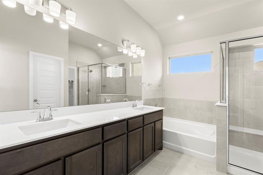 21_22. 539 San Angelo - Bath 21_22. 539 San Angelo - Bath