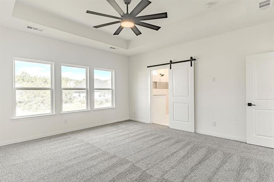 Spacious, unfurnished interior of a new home in , Granbury (Image 17). Spacious, unfurnished interior of a new home in , Granbury (Image 17).