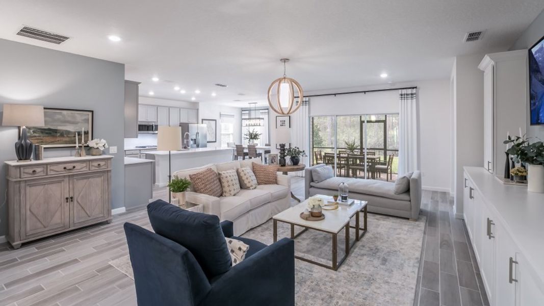 3004 Patriot Family 1of6 F1