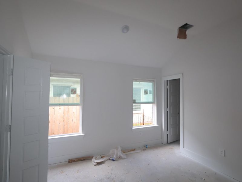 Spacious, unfurnished interior of a new home in Sorella, Tomball (Image 22). Spacious, unfurnished interior of a new home in Sorella, Tomball (Image 22).