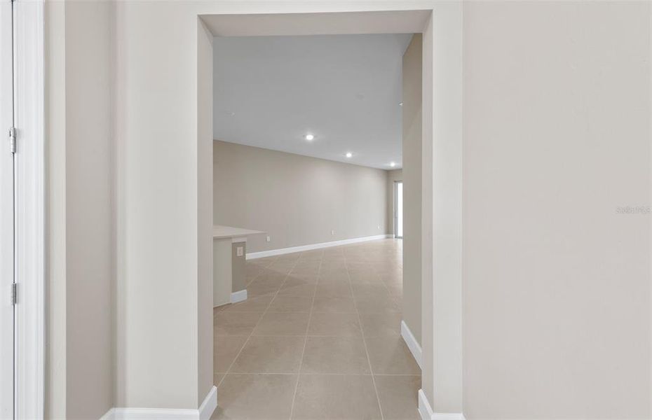 Spacious, unfurnished interior of a new home in BeachWalk by Manasota Key, Englewood (Image 25).