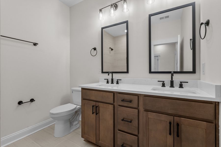 4br New Home in Myrtle Beach, SC.  - Slide 47