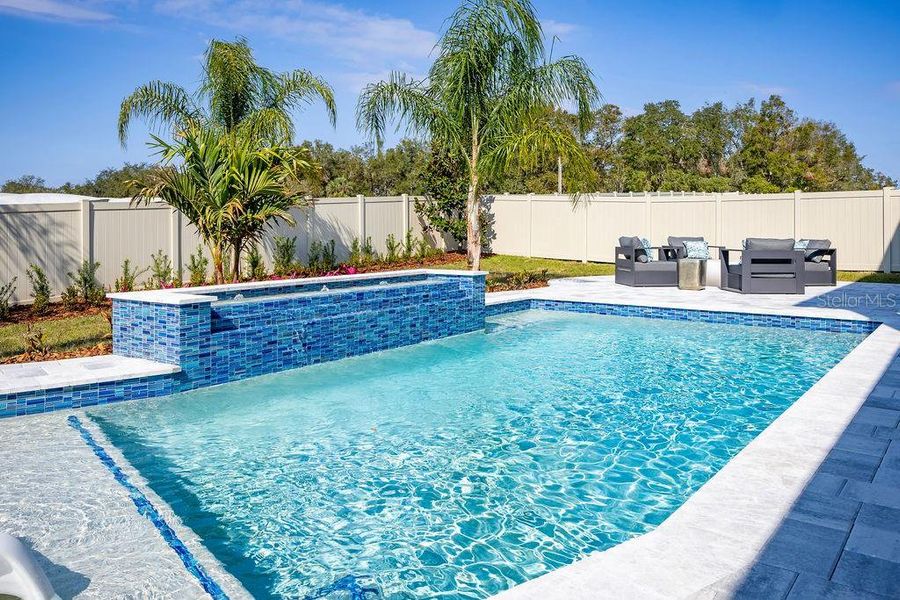 Exterior details and patio area of a home in Wolf Lake Ranch, Apopka (Image 24).