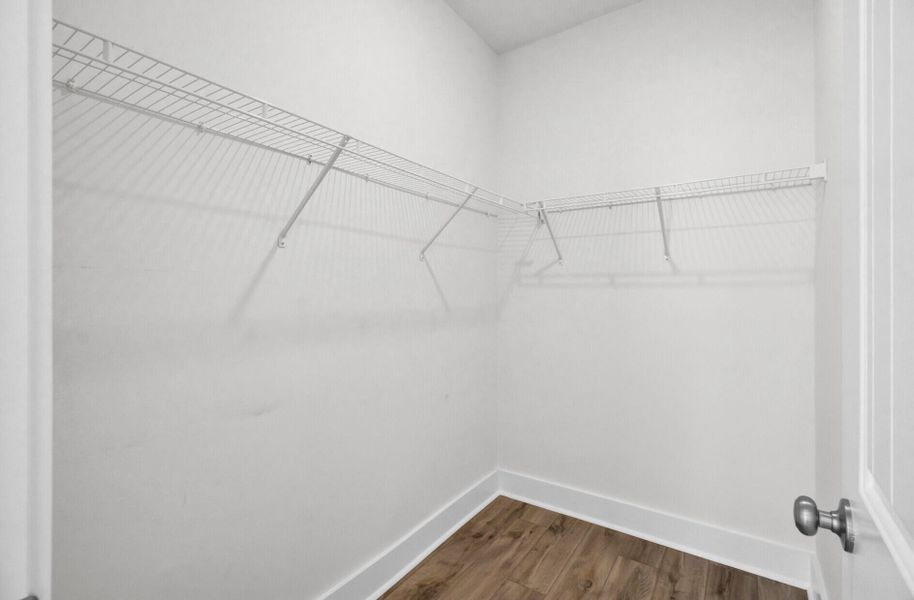 Spacious, unfurnished interior of a new home in Six Oaks, Summerville (Image 50).