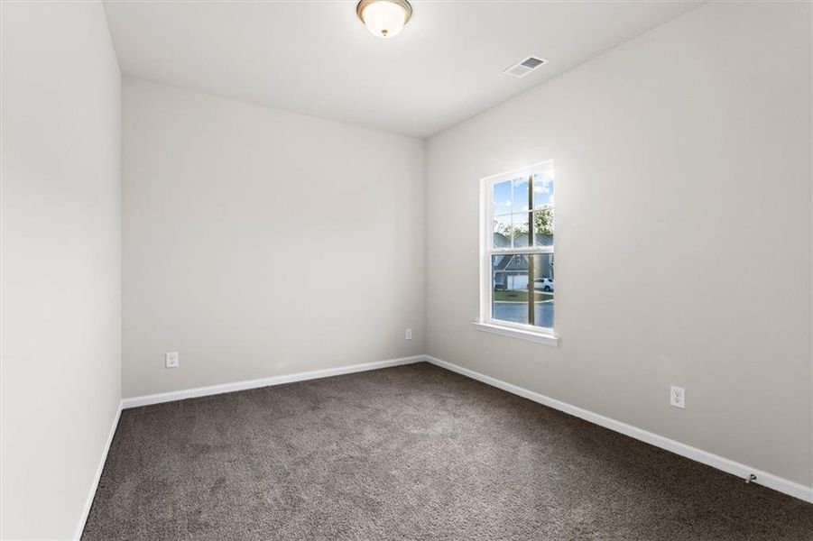 Spacious, unfurnished interior of a new home in Garrett Preserve, Hiram (Image 24).
