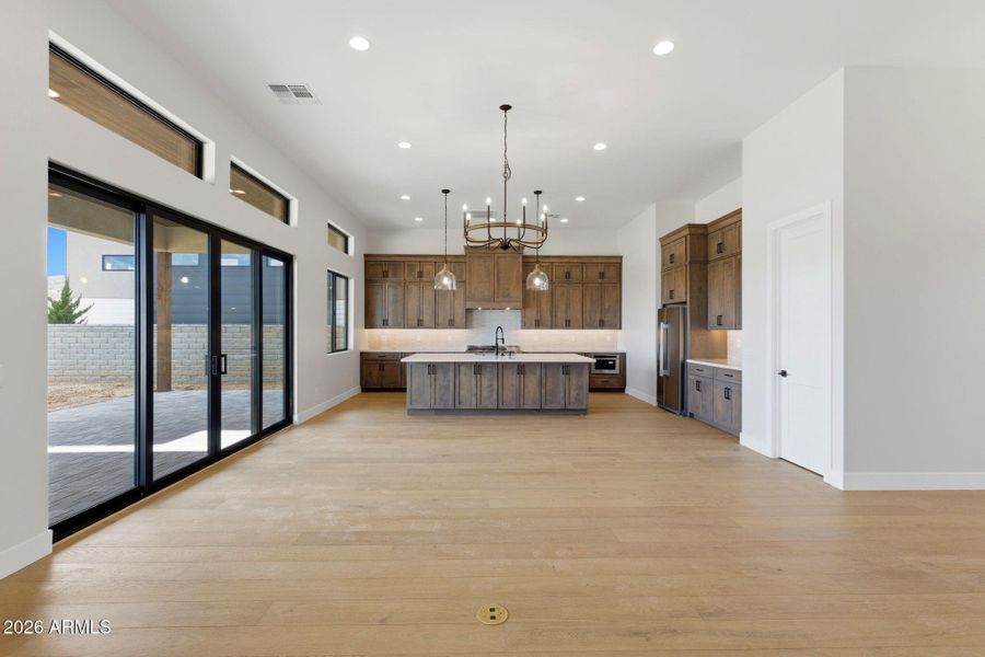 14-Kitchen (2) 14-Kitchen (2)