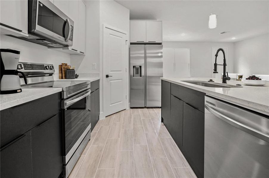 Furnished interior view inside a new home in , Ocala (Image 6).