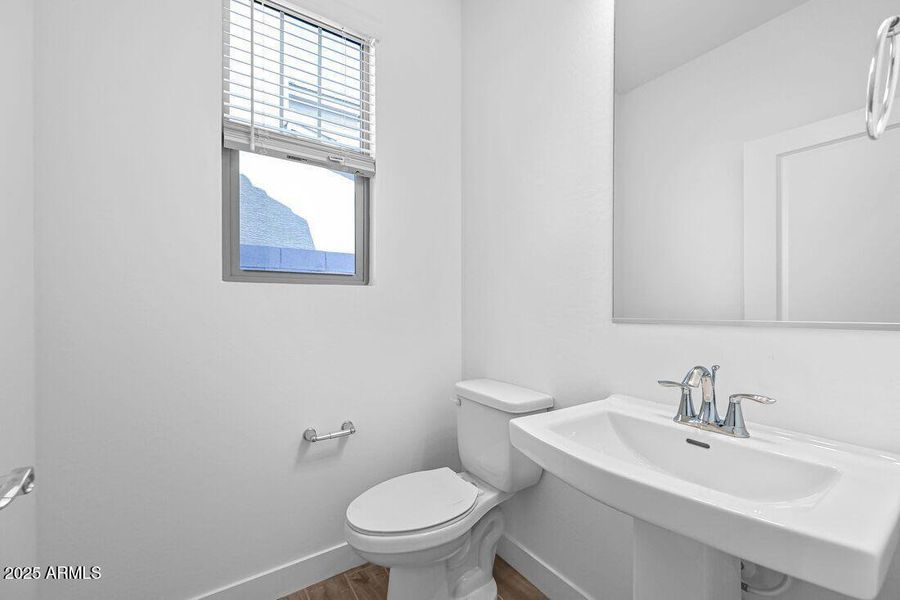 9986 W PICCADILLY Road - Ready Now!