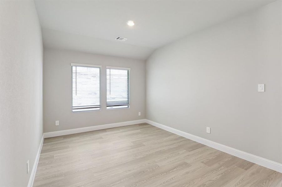 Photo is not of the actual home, but is an inspirational photo of builder’s model home and may depict options, furnishings, and/or decorator features that are not included. Photo is not of the actual home, but is an inspirational photo of builder’s model home and may depict options, furnishings, and/or decorator features that are not included.