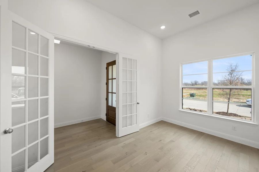 The Brynlee II G Home Office