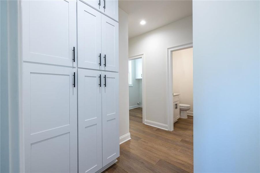 Spacious, unfurnished interior of a new home in , Dallas (Image 58).