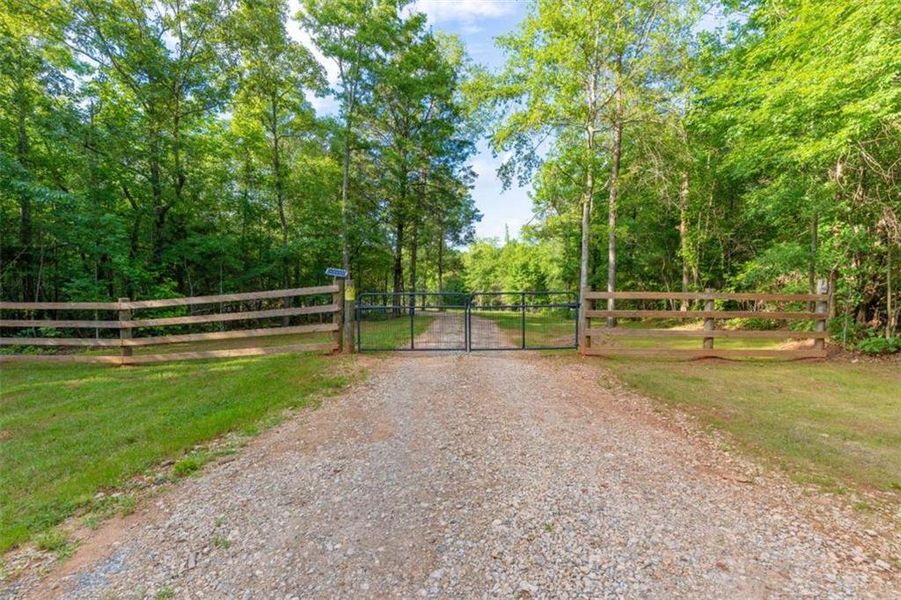 Natural landscape and outdoor views near in Monticello (Image 20). Natural landscape and outdoor views near in Monticello (Image 20).