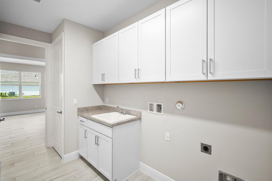 Furnished interior view inside a new home in , Port St. Lucie (Image 7).