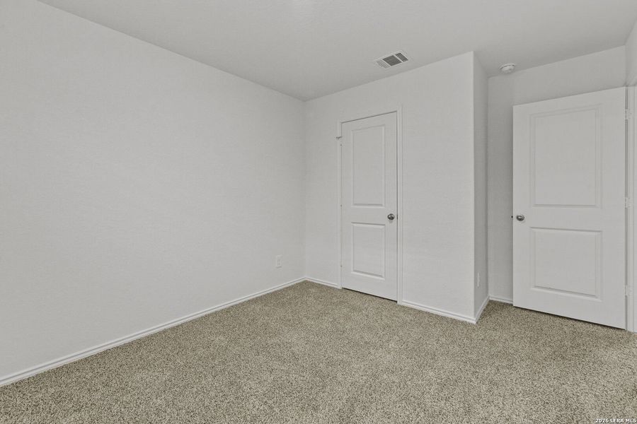 Spacious, unfurnished interior of a new home in Hickory Ridge, Elmendorf (Image 15).