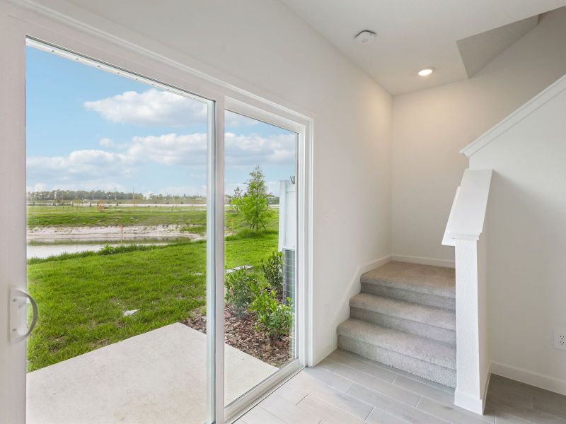 Spacious, unfurnished interior of a new home in The District at Oakleaf - The Commons, Middleburg (Image 11).