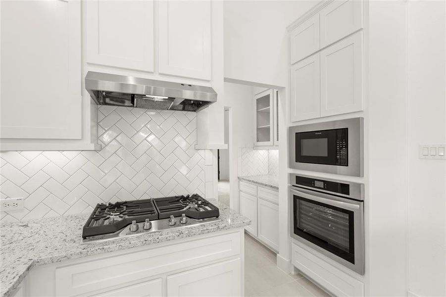 17. 1357 Allegro - Bath 17. 1357 Allegro - Bath