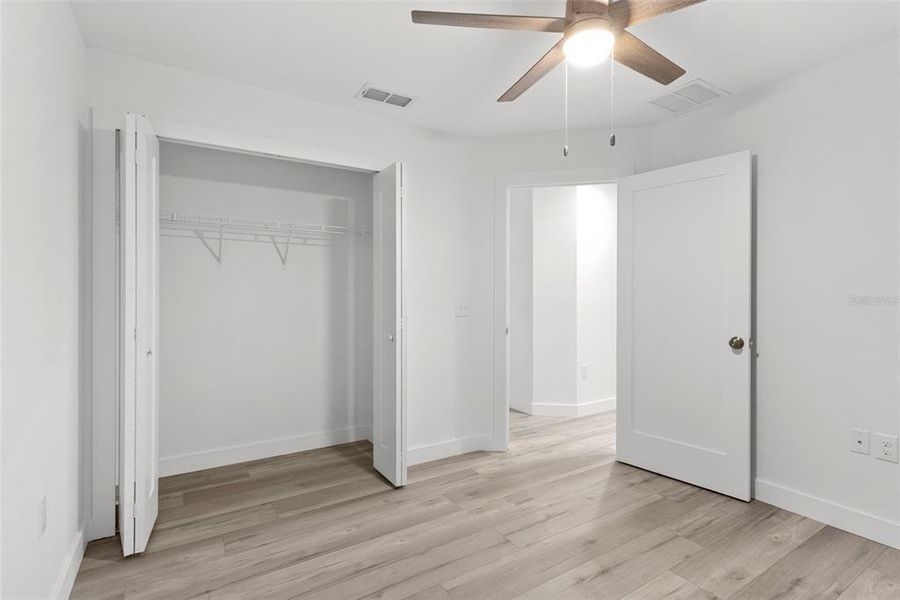 Spacious, unfurnished interior of a new home in , Lakeland (Image 30).