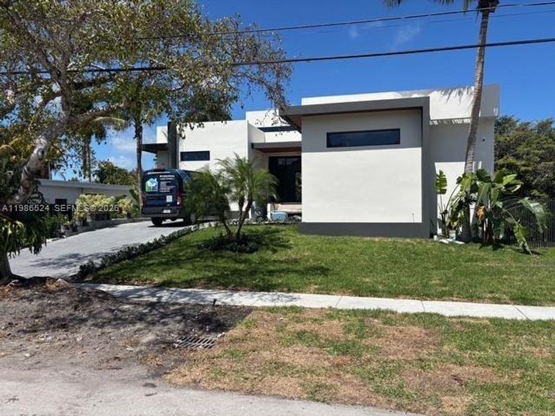 Image 8 of a home in .